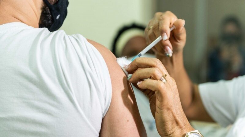 Vitória anuncia disponibilidade de agendamento para vacinação contra gripe e dengue a partir de quinta-feira (28)