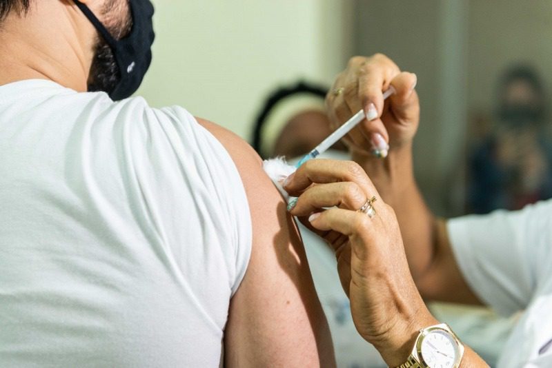 Vitória anuncia disponibilidade de agendamento para vacinação contra gripe e dengue a partir de quinta-feira (28)