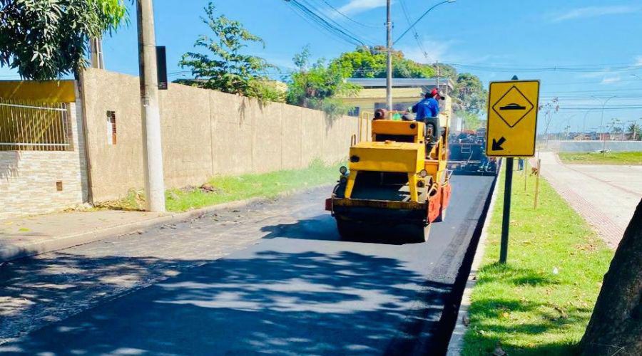 Serviço de recapeamento asfáltico chega à avenida Rio Marinho em Cobilândia