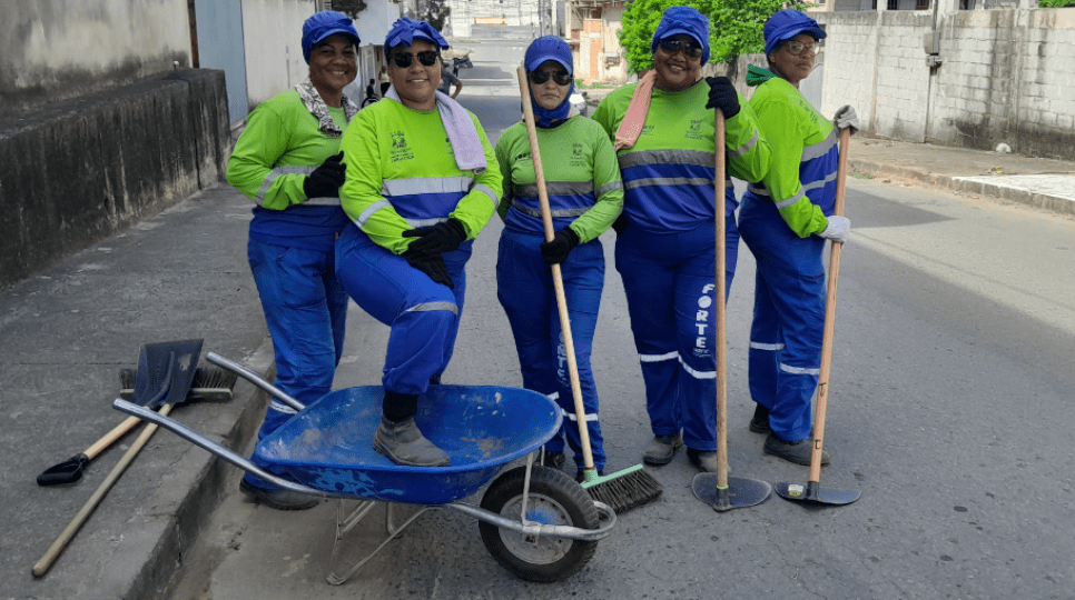 No Dia Internacional da Mulher, mulheres se destacam com sua limpeza e simpatia