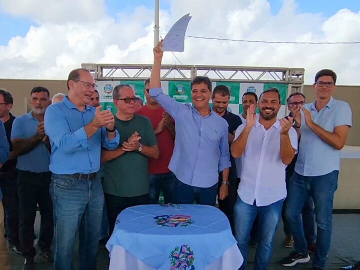 Ricardo Ferraço aprova edital para construção de barragem em Mucurici