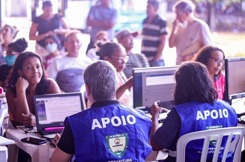 Procon Serra celebra aniversário com ação especial no terminal