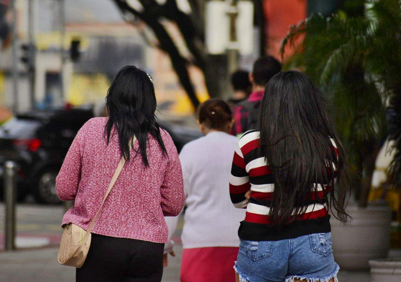 Cidades do Espírito Santo em alerta para queda de temperatura e ventos costeiros