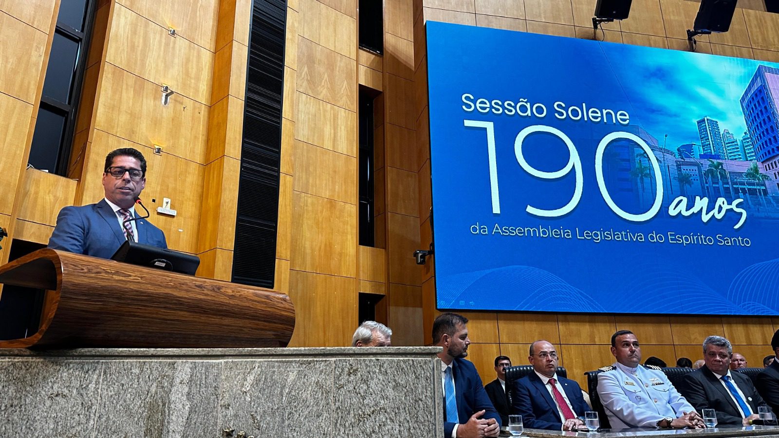 Deputados, ex-deputados e chefes de poder celebram 190 anos da Assembleia Legislativa