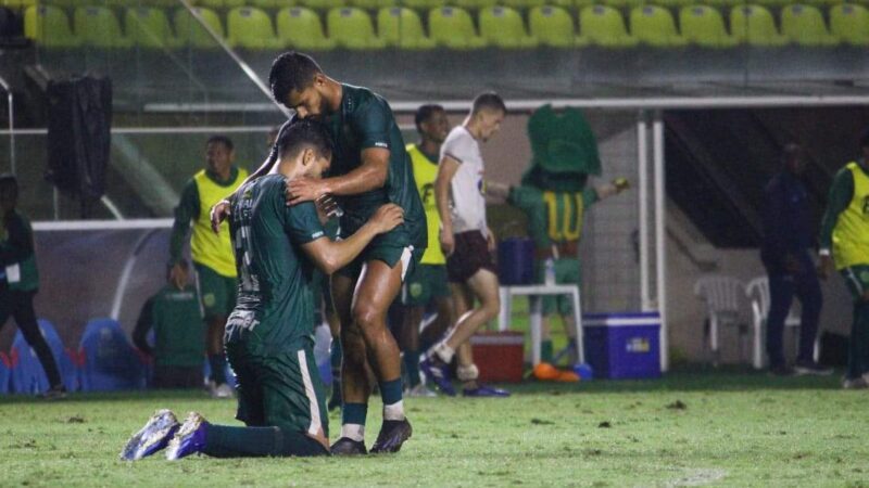 Porto Vitória coloca um pé na final da Copa Espírito Santo