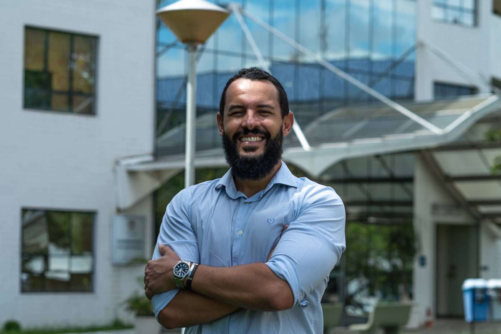 Professor Pablo Lira é homenageado com Prêmio Capixaba de Valor