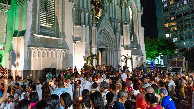 Vitória promove 2ª edição da Caminhada Luminosa pela Paz neste domingo (22)