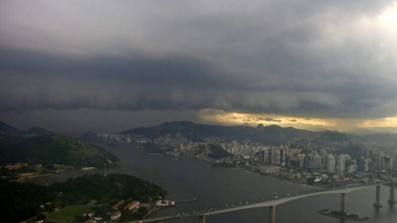 Vitória surpreende com a 2ª maior quantidade de chuva registrada no Brasil em 24 horas