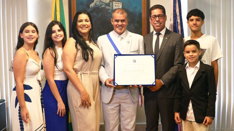 Deputado Fábio Duarte toma posse na Assembleia Legislativa