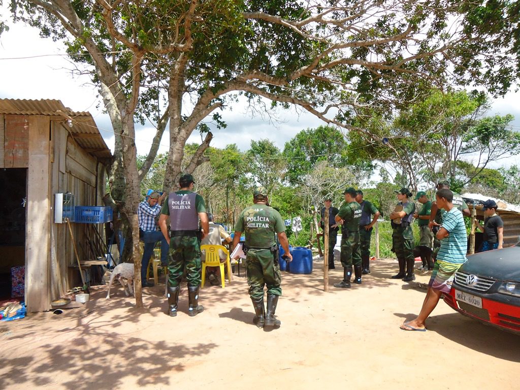 Iema conduz operação em Aracruz e apreende aves mantidas em cativeiro ilegal